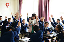 爆橾日本美女君谊中学“新初中”